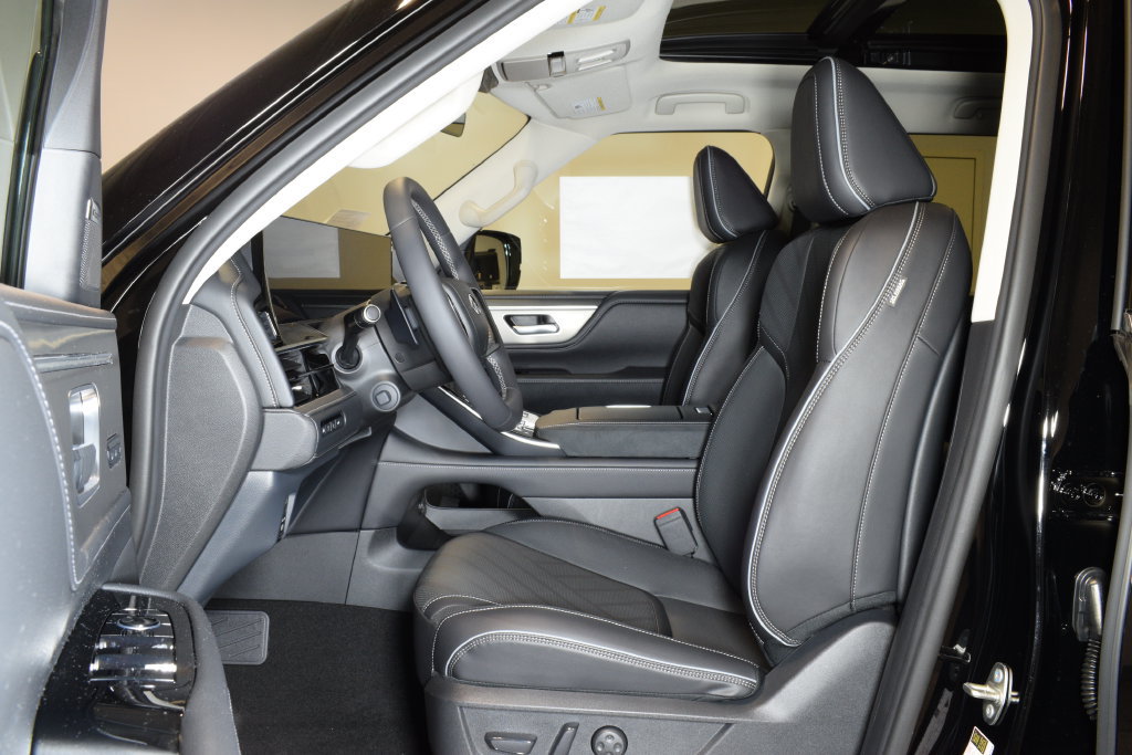 New 2027 INFINITI QX80 Luxe w/ Cargo Package AWD/4WD image 11