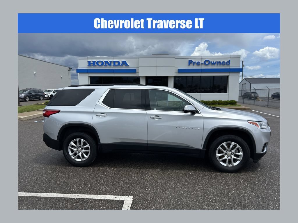 Used 2020 Chevrolet Traverse LT