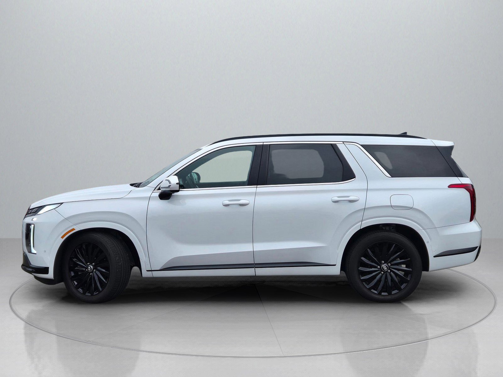 Certified 2025 Hyundai Palisade Calligraphy image 4