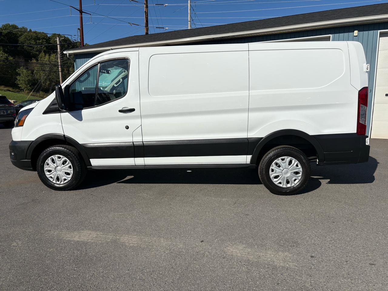 Used 2023 Ford Transit 250 Low Roof w/ Exterior Upgrade Package RWD image 2
