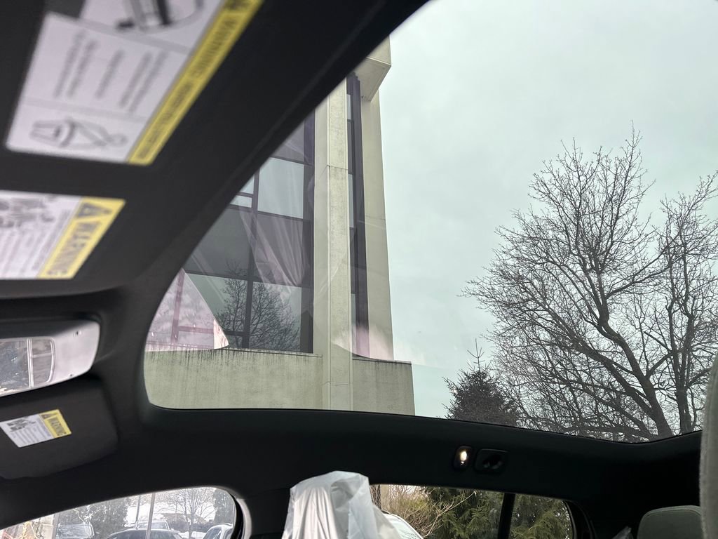 New 2026 Volvo EX30 Plus w/ Climate Package image 20