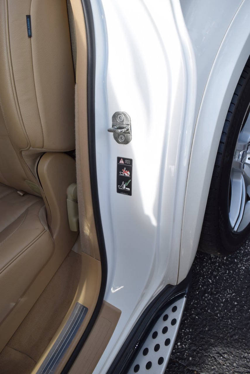 Used 2011 Mercedes-Benz GL 550 4MATIC image 49
