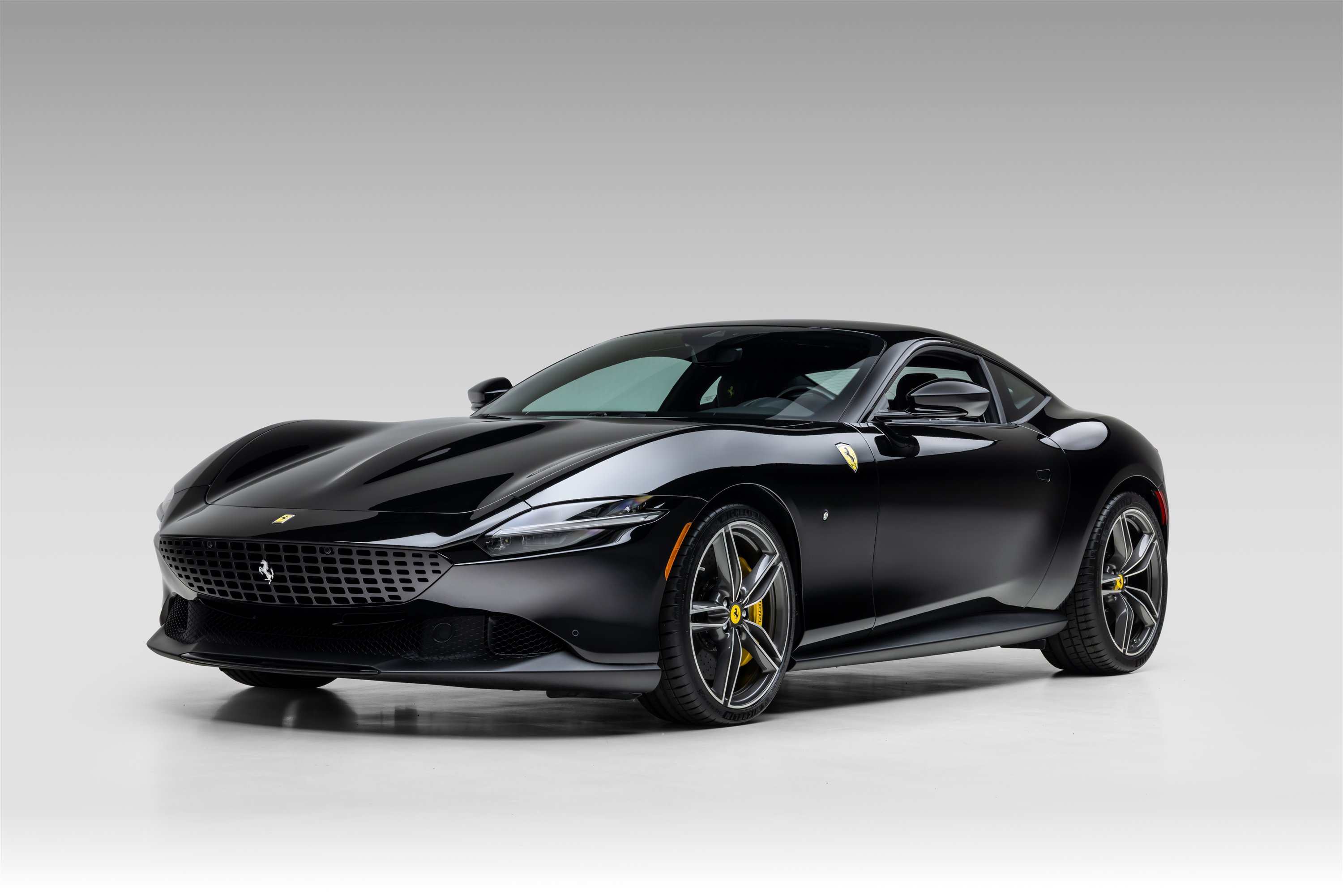 Certified 2023 Ferrari Roma image 3