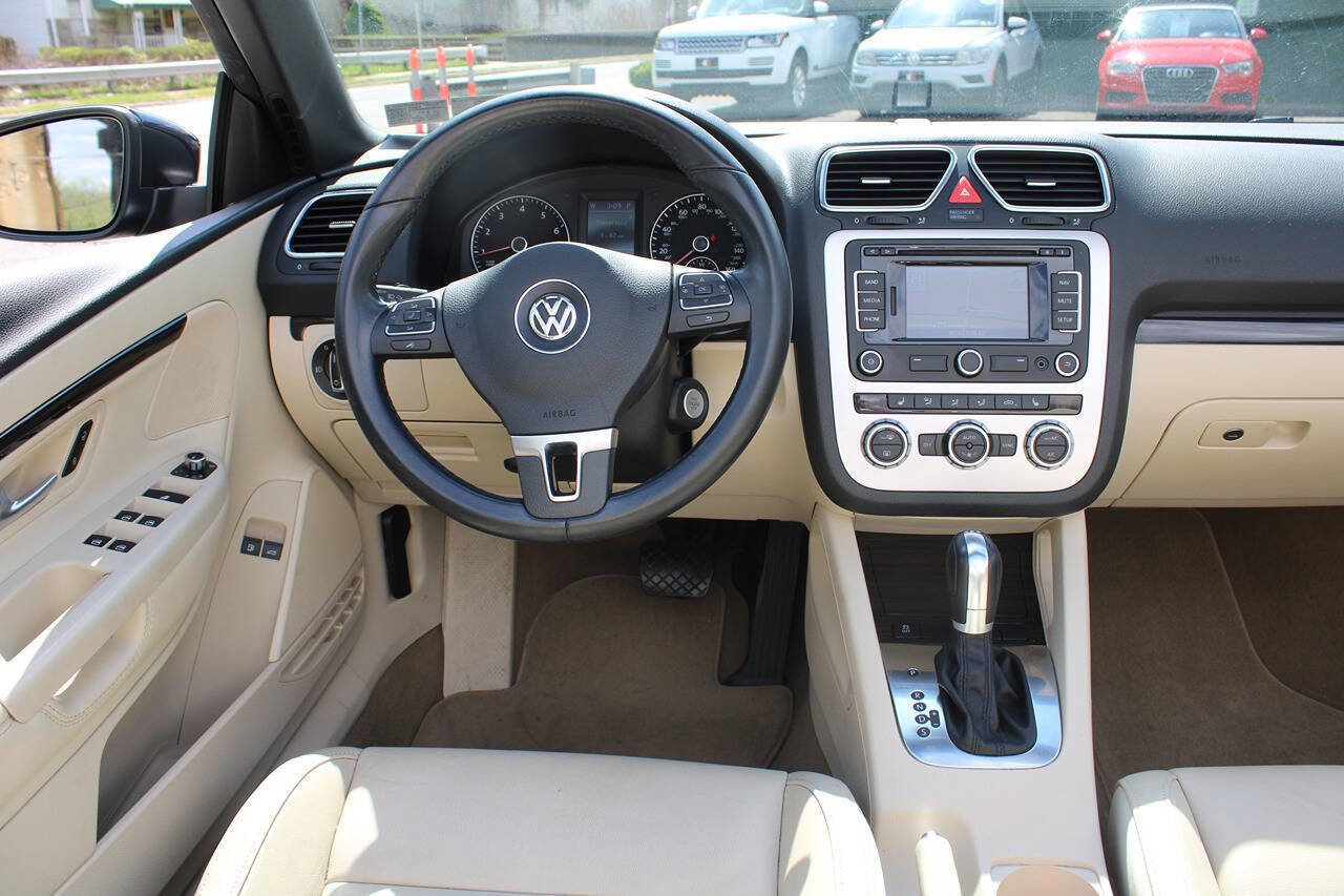 Used 2013 Volkswagen Eos Lux image 17