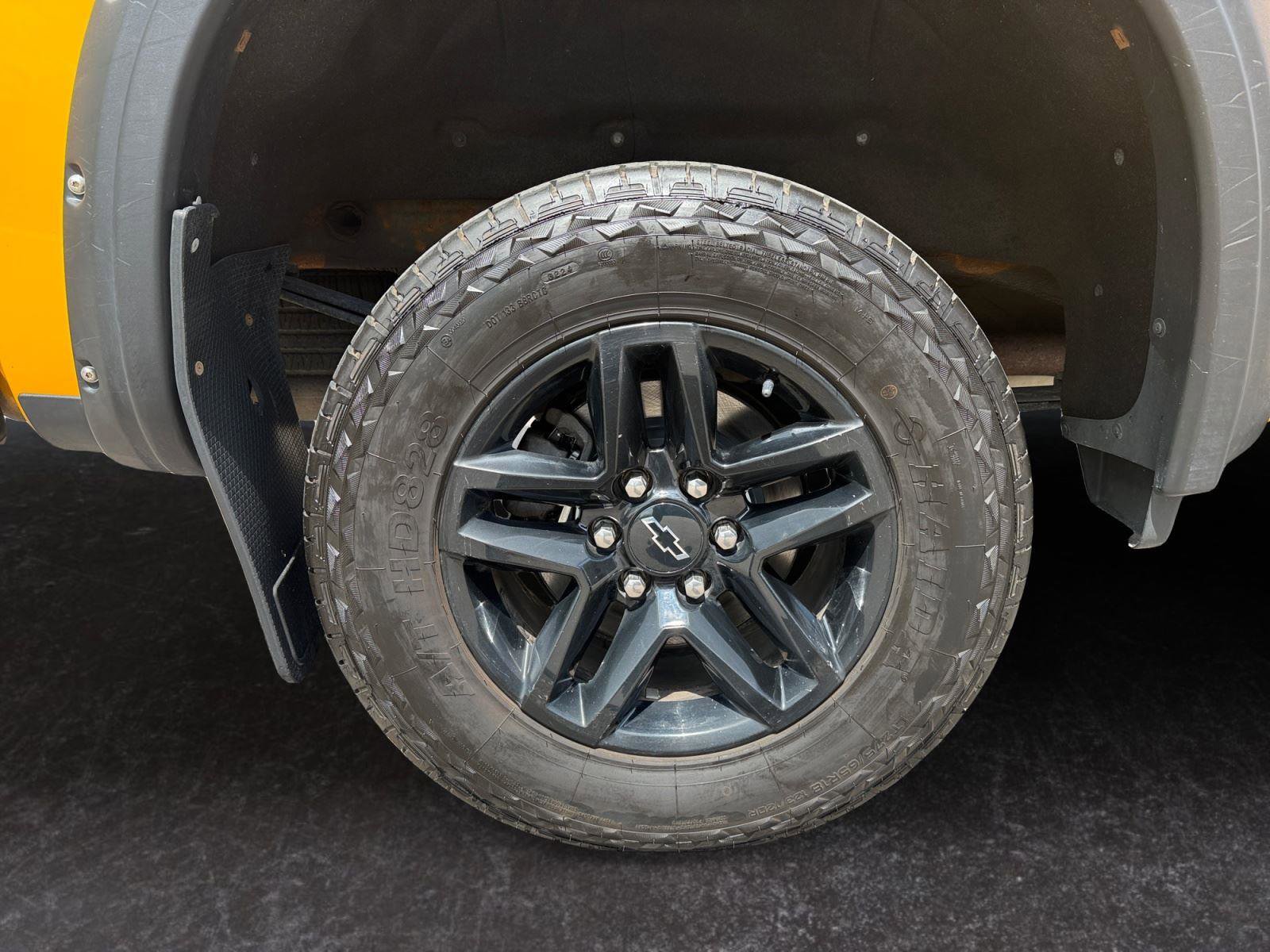 Used 2022 Chevrolet Silverado 1500 LT Trail Boss w/ LPO, Dark Essentials Package AWD/4WD image 28