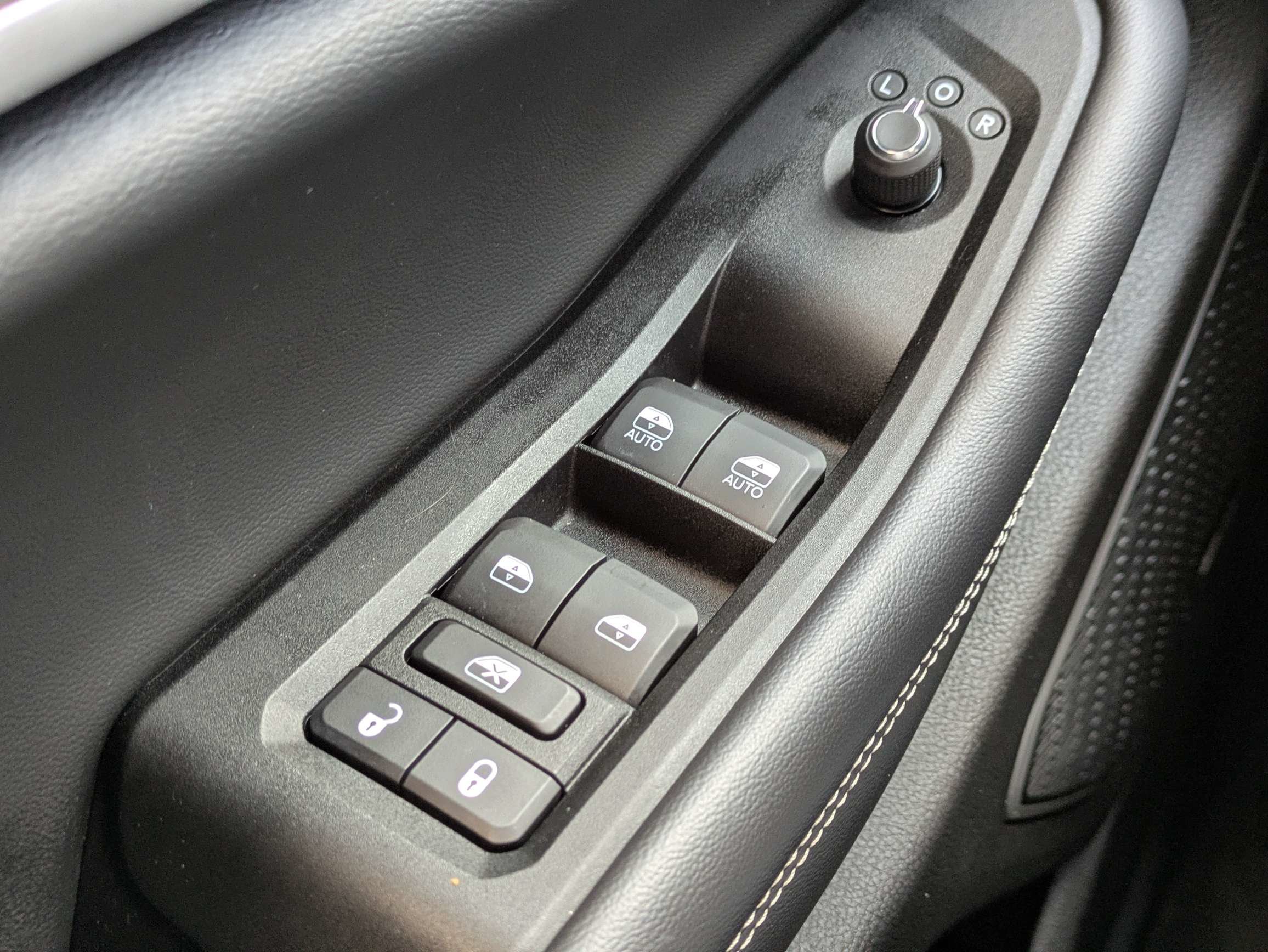 Used 2022 Jeep Grand Cherokee Limited AWD/4WD image 28