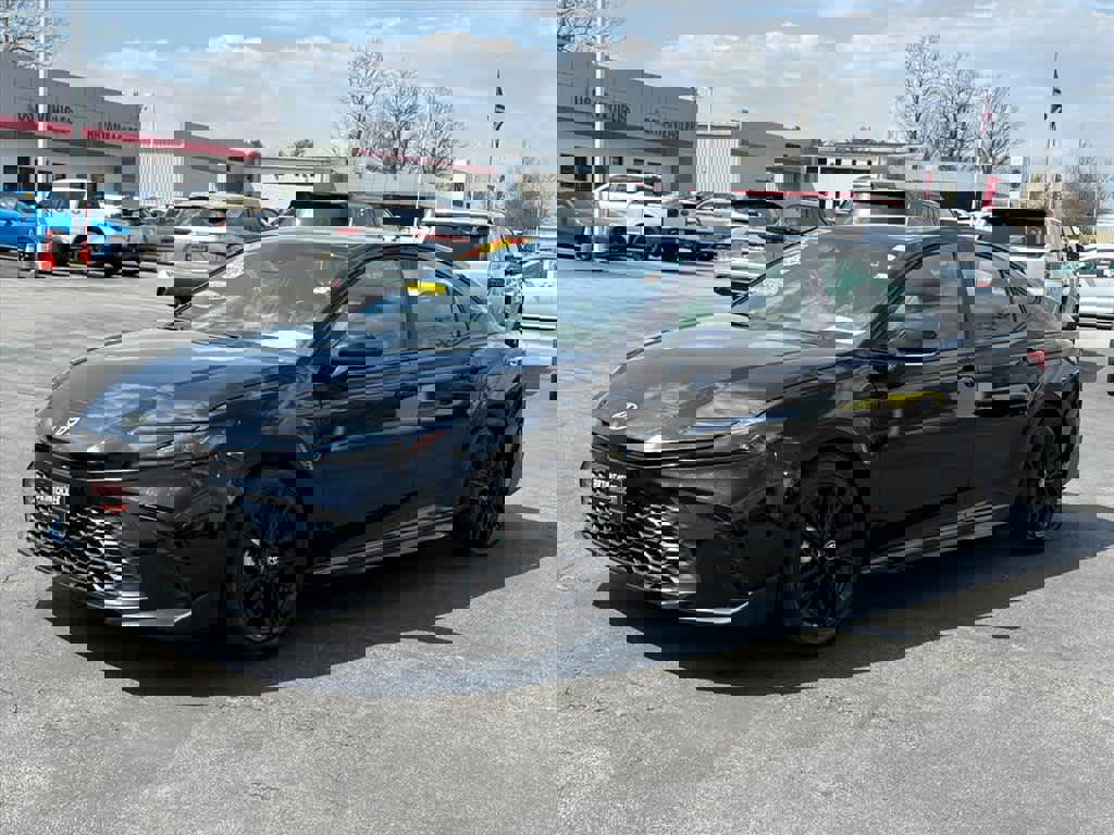 Used 2025 Toyota Camry SE image 26