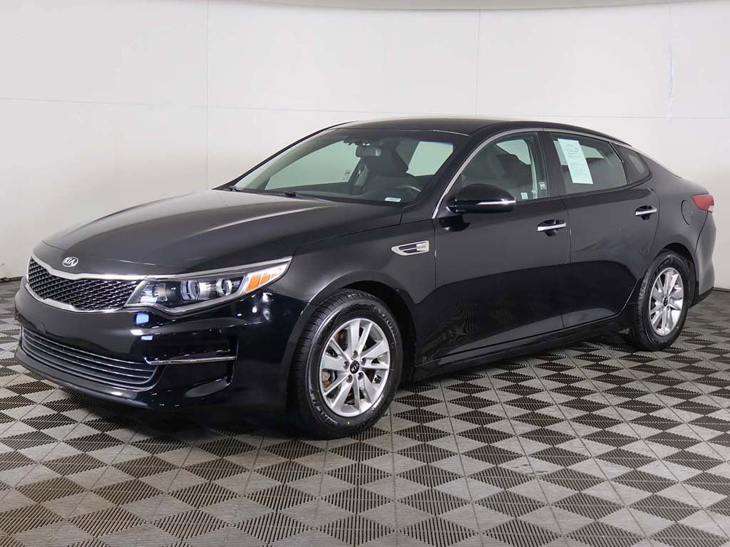Used 2017 Kia Optima LX FWD image 5