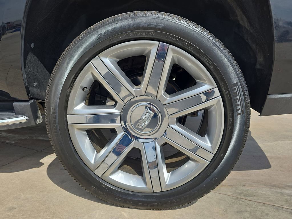 Used 2018 Cadillac Escalade Luxury RWD image 34