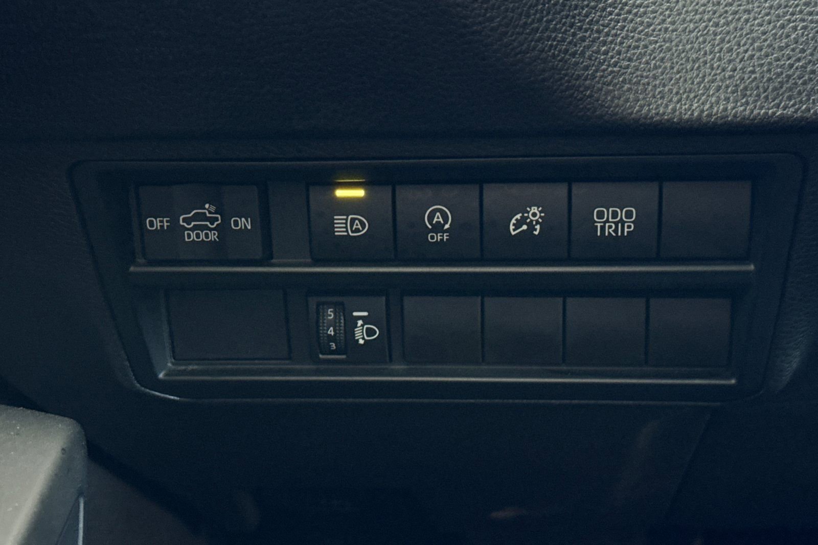 Used 2022 Toyota Tundra SR w/ SR Tow Package image 30