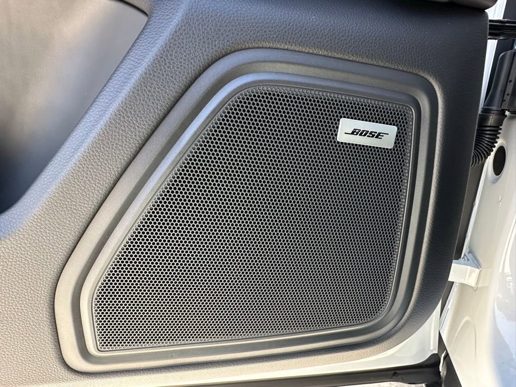 Certified 2025 Porsche Macan S image 16