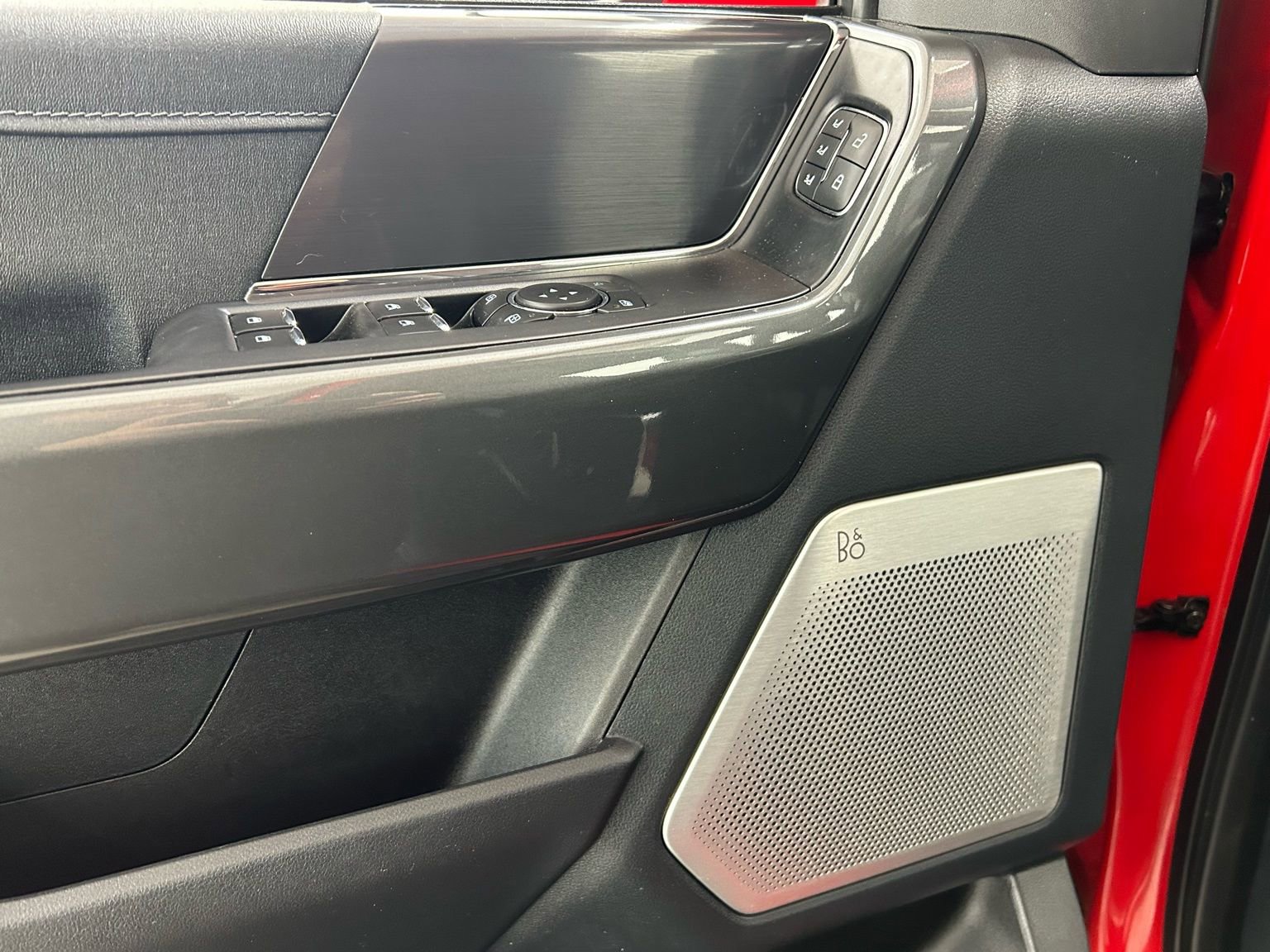 Used 2022 Ford F150 Lariat w/ Equipment Group 502A High image 29