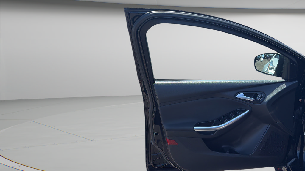 Used 2018 Ford Focus ST FWD image 10