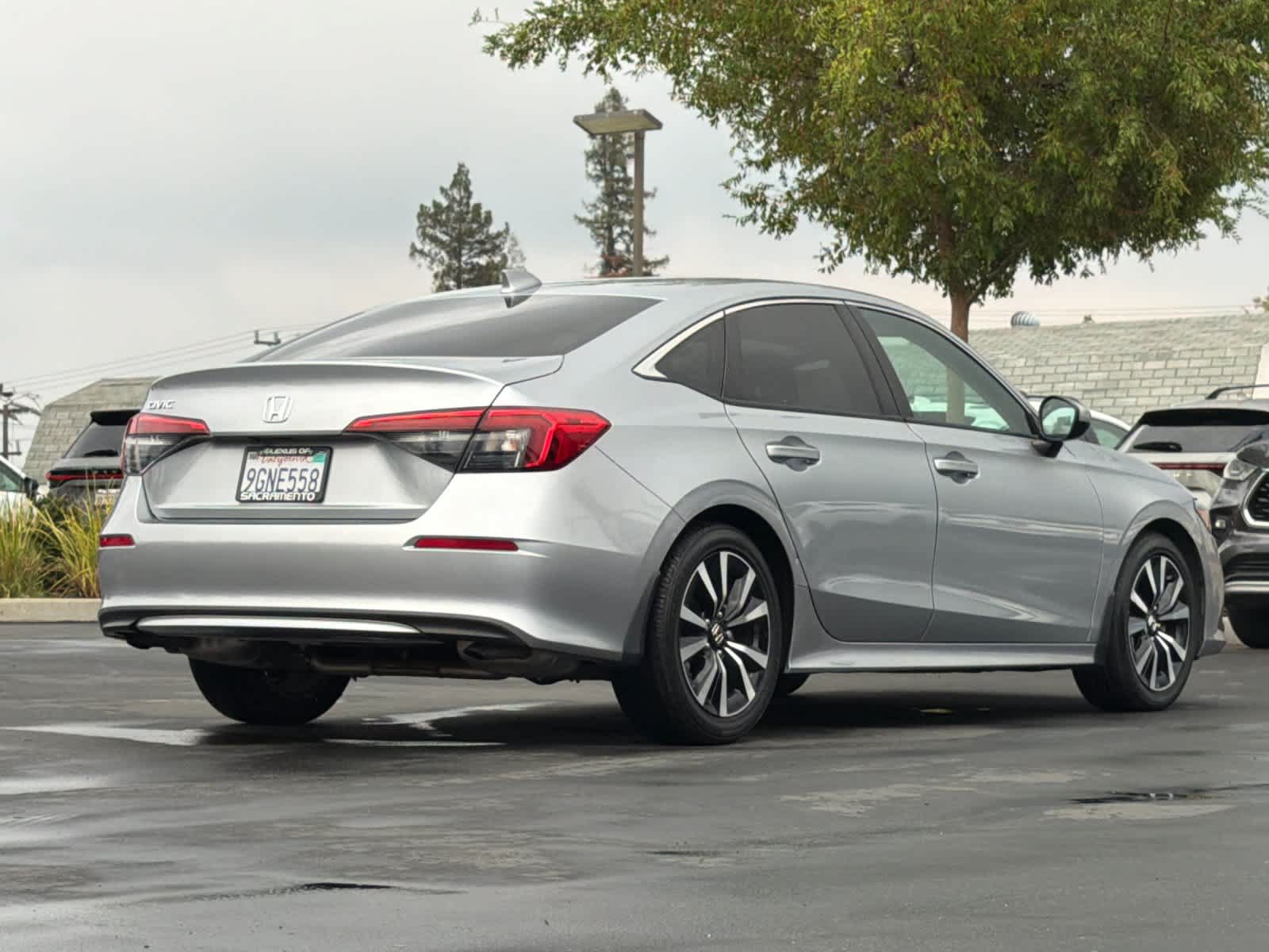 Used 2023 Honda Civic EX image 2