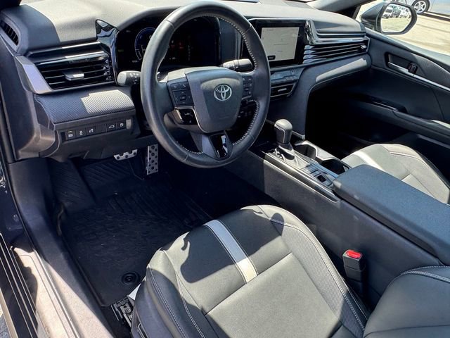 Used 2025 Toyota Camry SE w/ Convenience Package FWD image 11