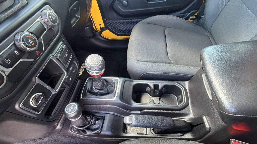 Used 2018 Jeep Wrangler Unlimited Sport AWD/4WD image 20