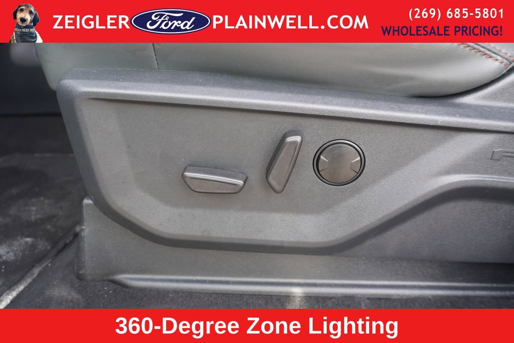 Used 2025 Ford Expedition Active image 21
