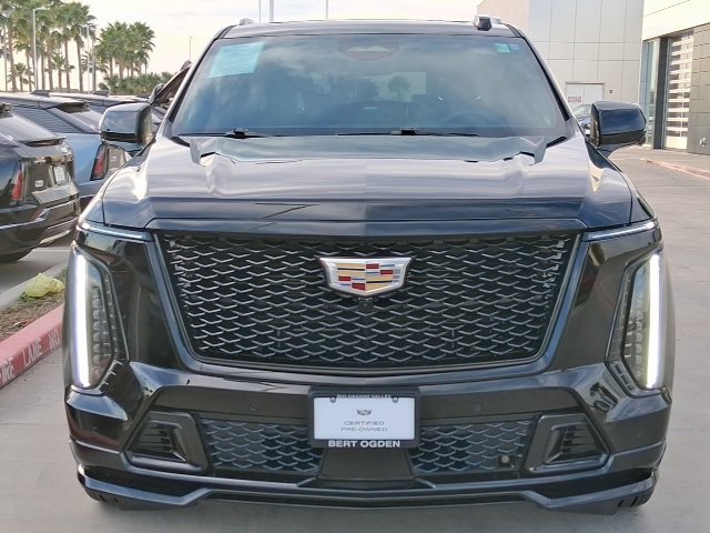 Used 2025 Cadillac Escalade ESV V image 2
