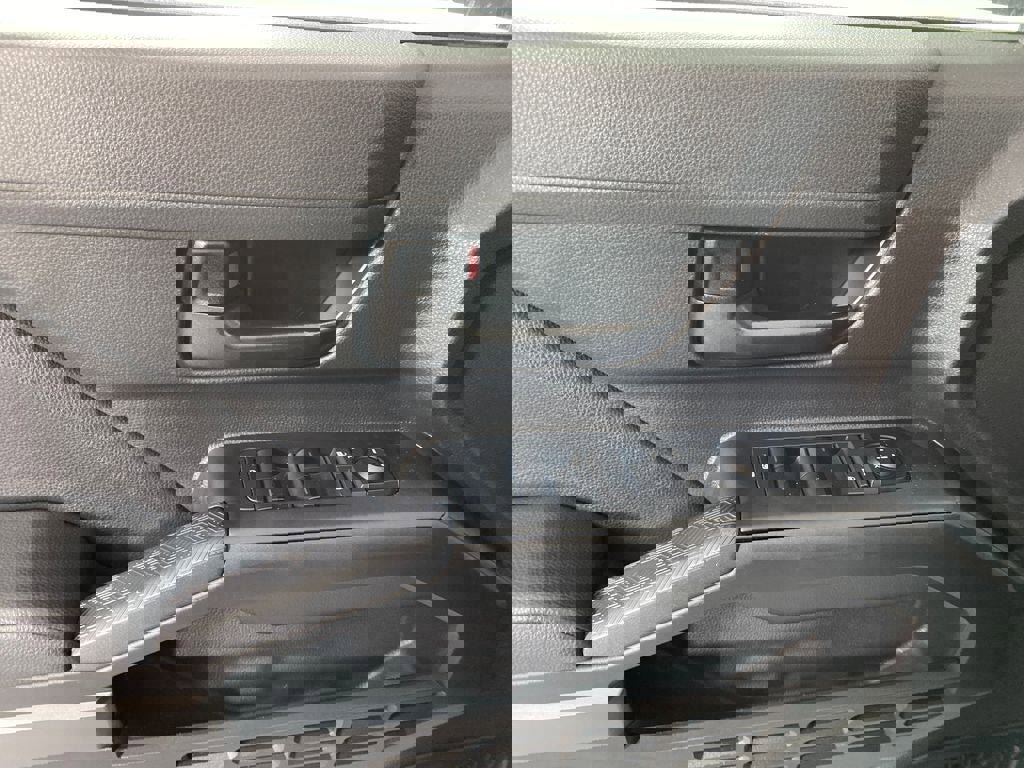 New 2024 Toyota Tacoma SR5 w/ SR5 Upgrade Package image 11