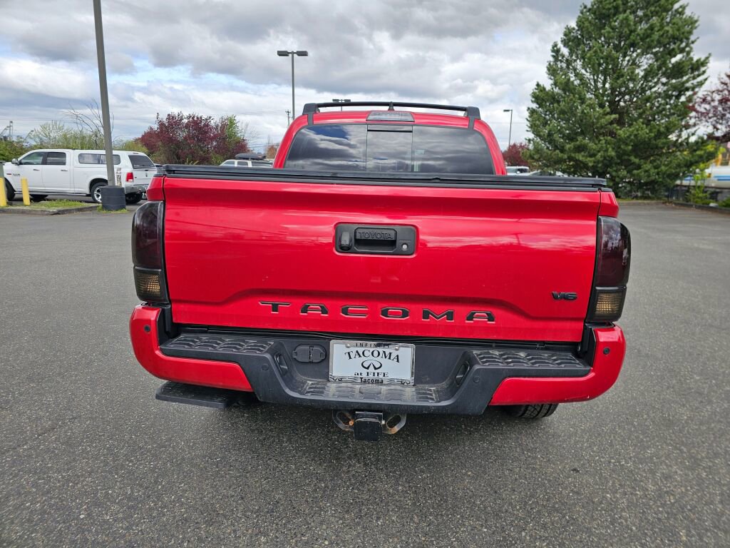 Used 2020 Toyota Tacoma TRD Off-Road w/ TRD Premium Off Road Package AWD/4WD image 6