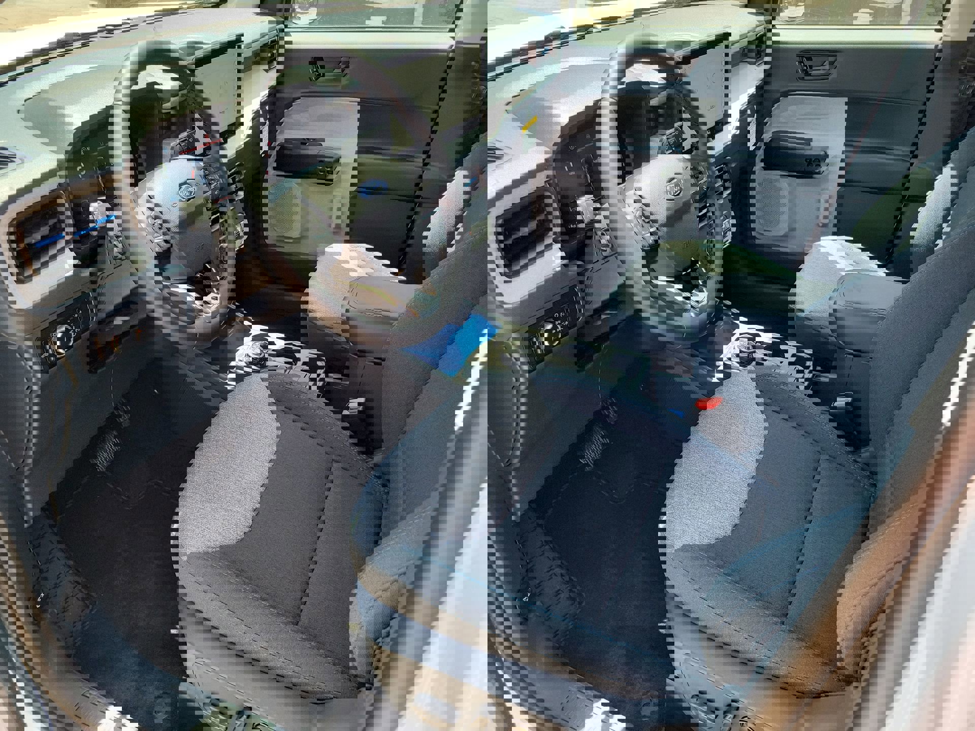 New 2025 Ford Maverick XLT w/ XLT Luxury Package image 13