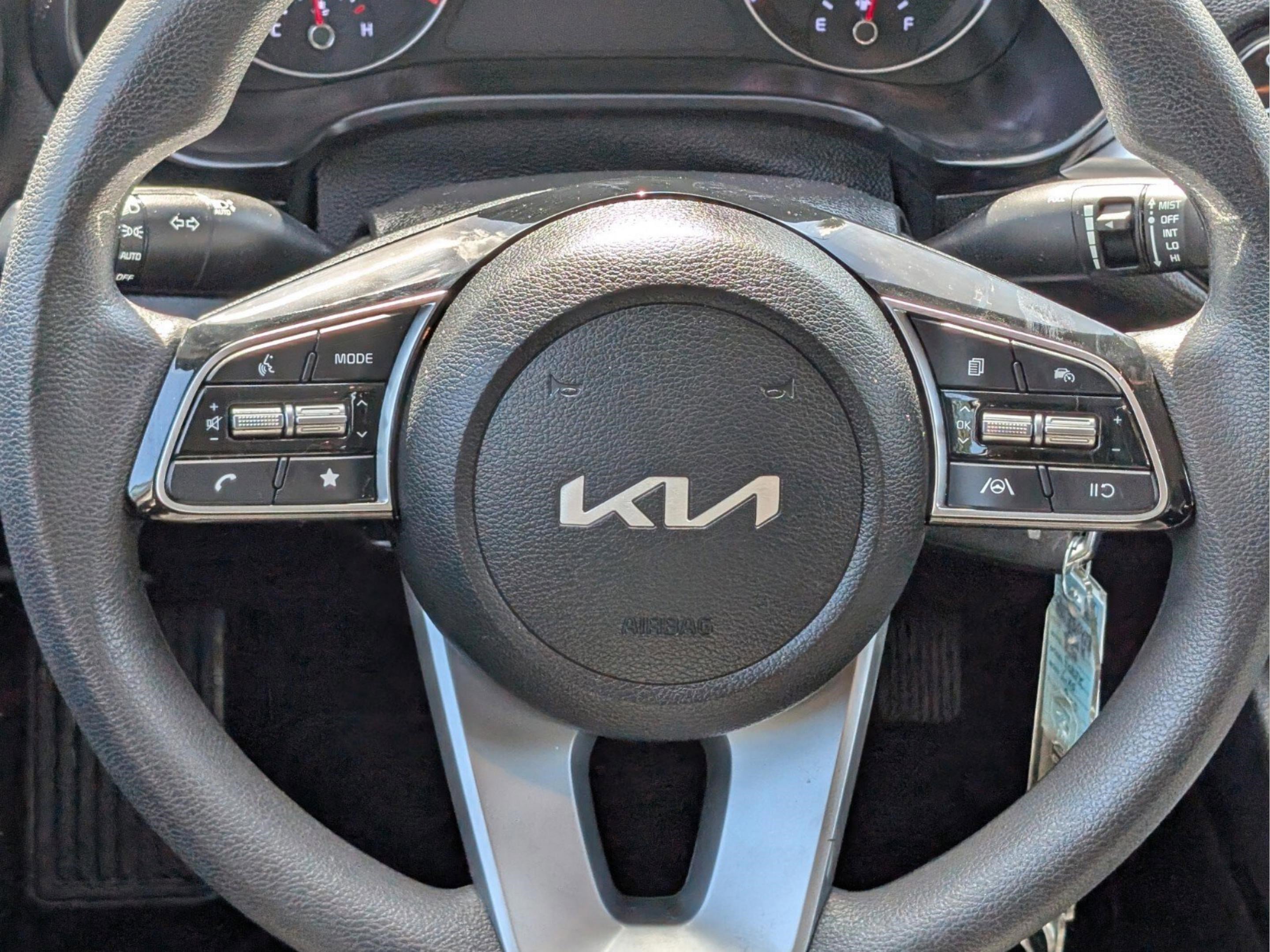 Used 2024 Kia Forte LXS FWD image 13