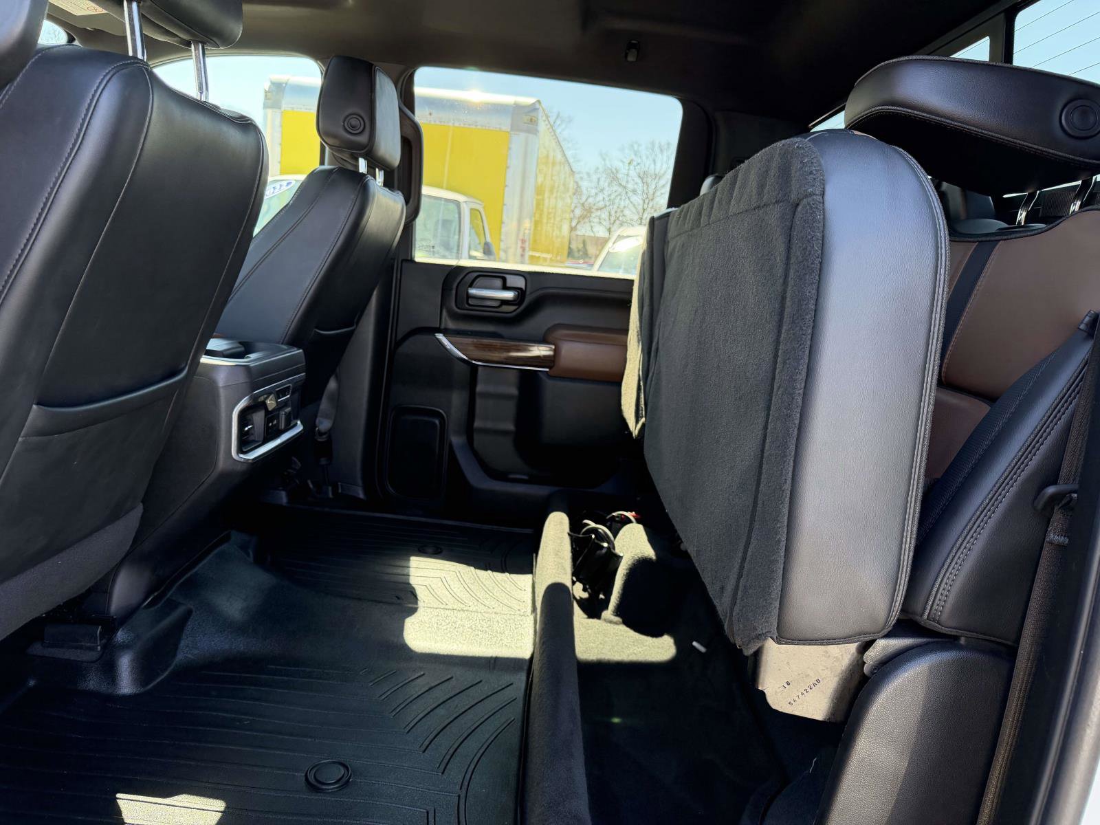 Used 2022 Chevrolet Silverado 3500 High Country w/ Safety Package II image 18