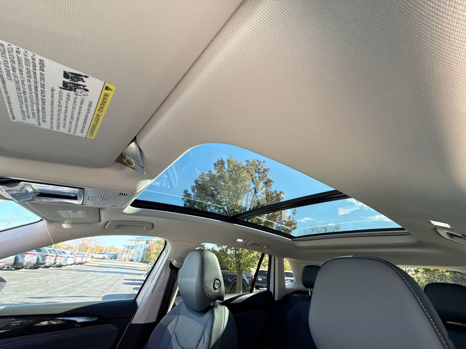 New 2026 Volkswagen Tiguan SE image 21