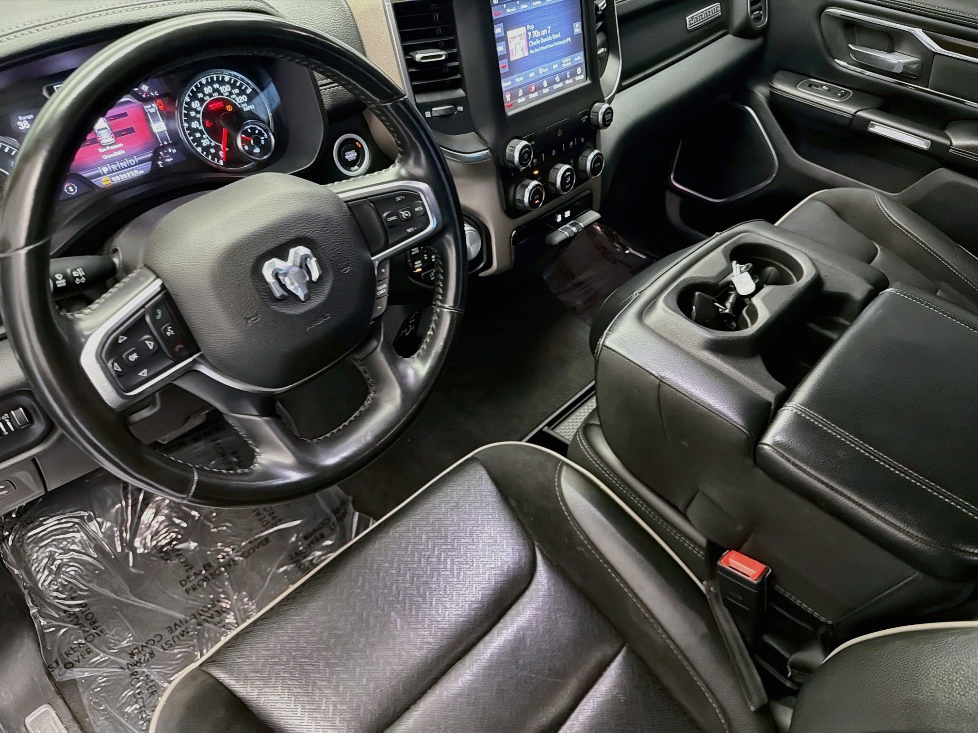 Used 2021 RAM 1500 Laramie w/ Off Road Group AWD/4WD image 7