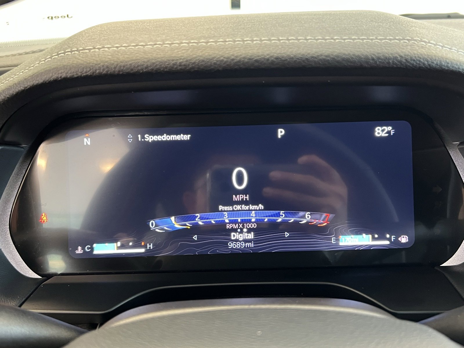 Used 2024 Jeep Grand Cherokee L Limited w/ Black Appearance Package image 14