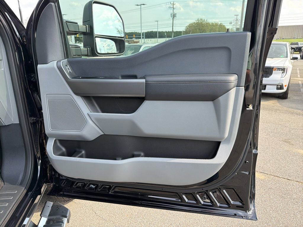 New 2026 Ford F350 XLT w/ 360-Degree Camera Package image 22