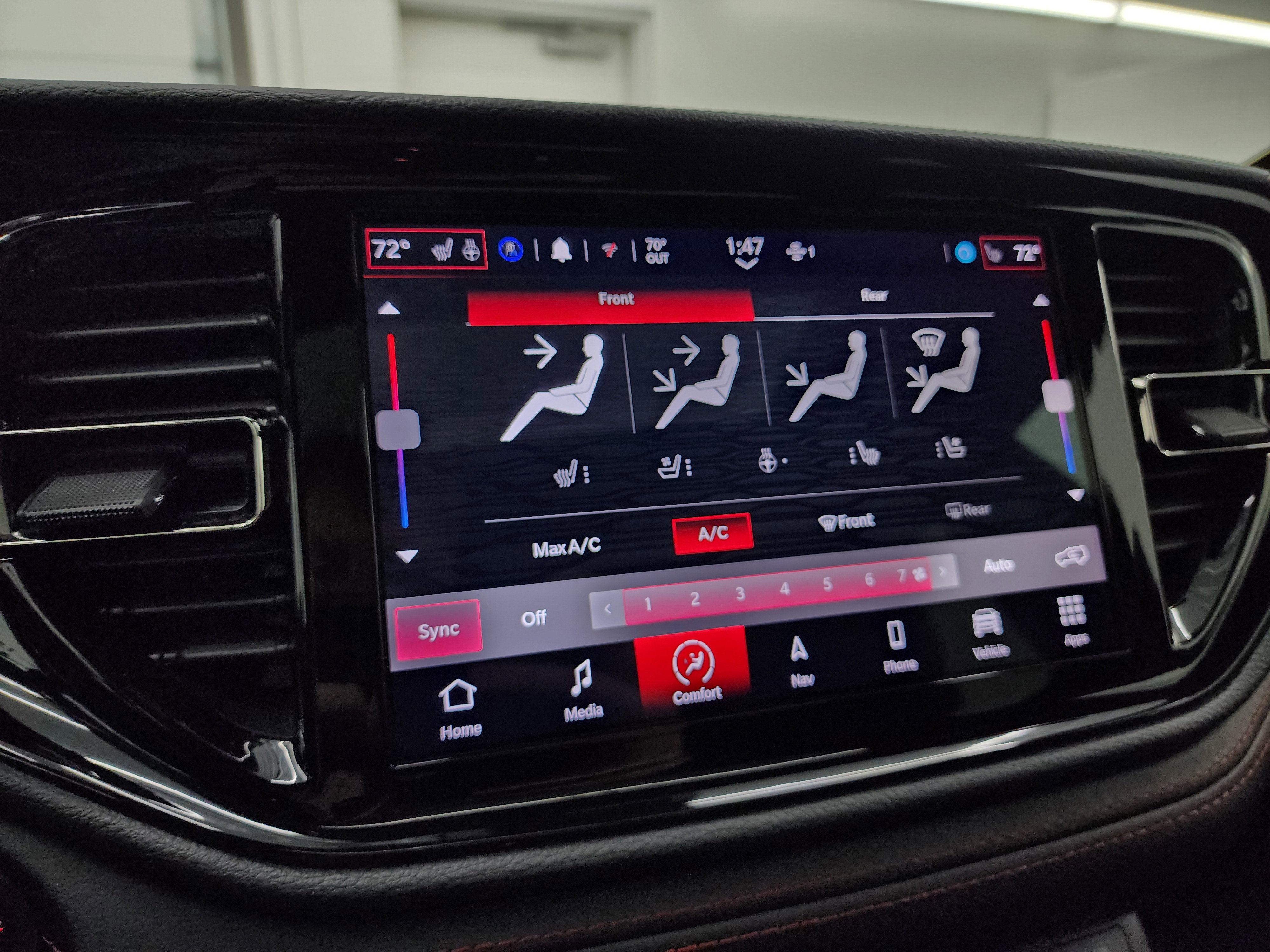 Used 2024 Dodge Durango GT image 50