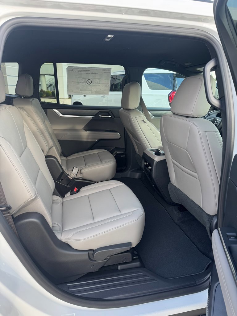 New 2026 GMC Acadia Elevation w/ Elevation Premium Package image 15