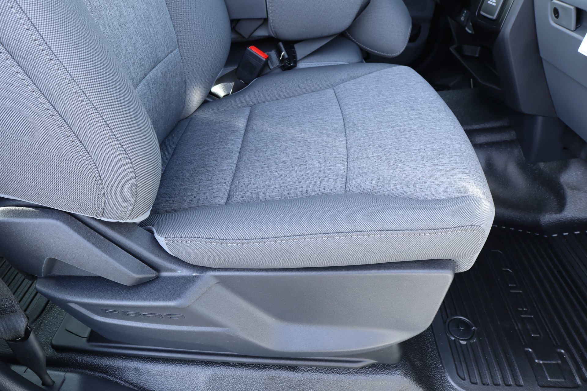 New 2026 Ford F250 XL w/ FX4 Off-Road Package image 13