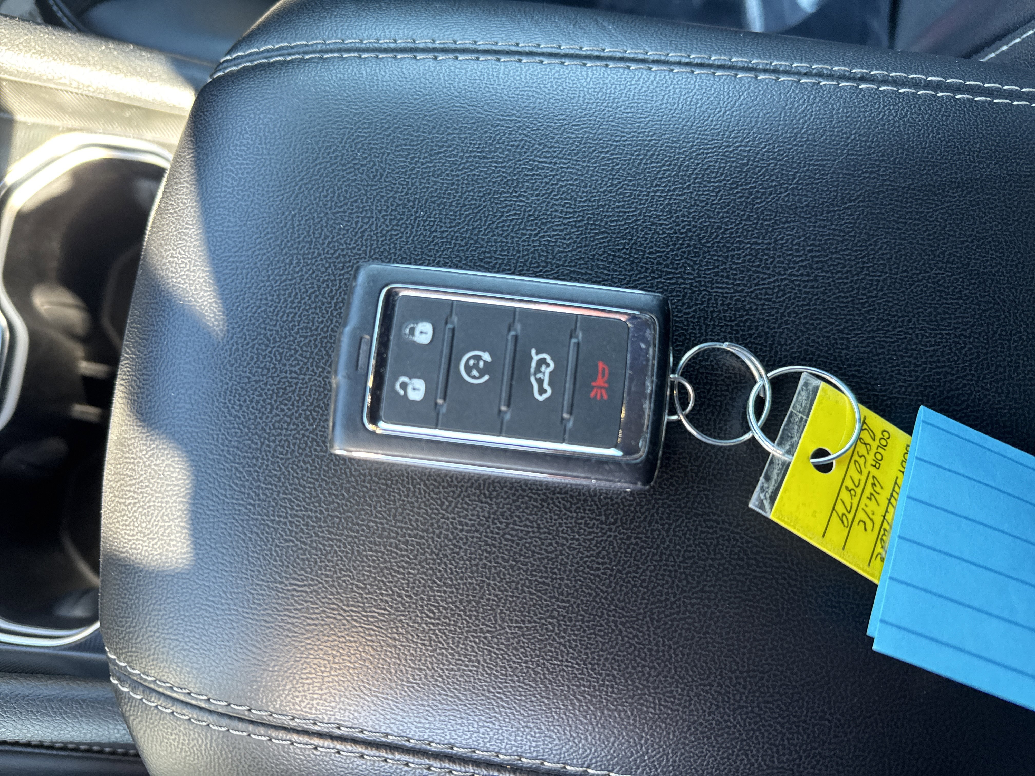 Used 2024 Jeep Grand Cherokee L Laredo image 29