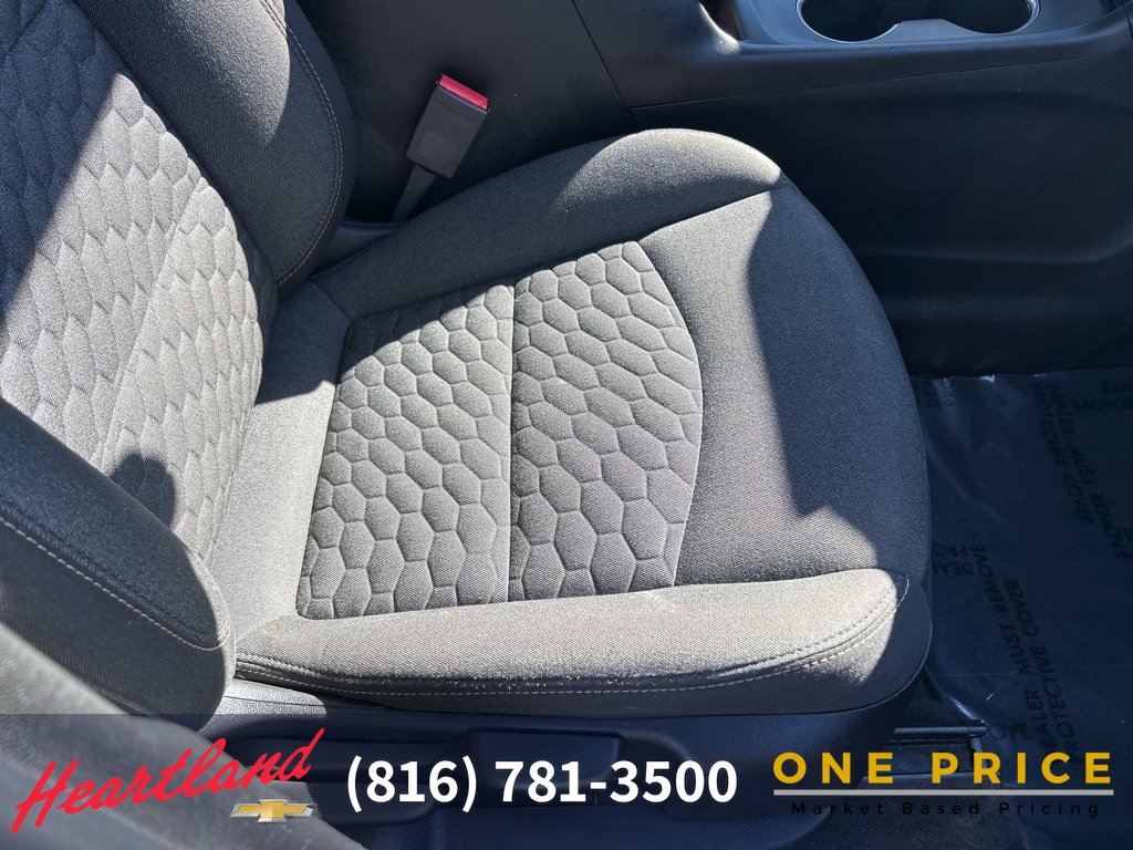 Used 2020 Chevrolet Equinox LT image 48