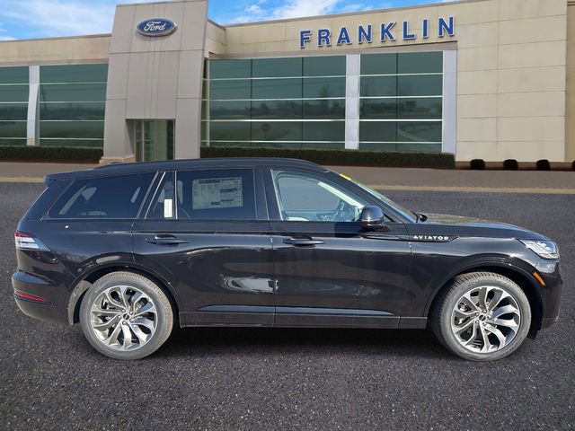 New 2026 Lincoln Aviator 2WD w/ Jet Appearance Package image 8