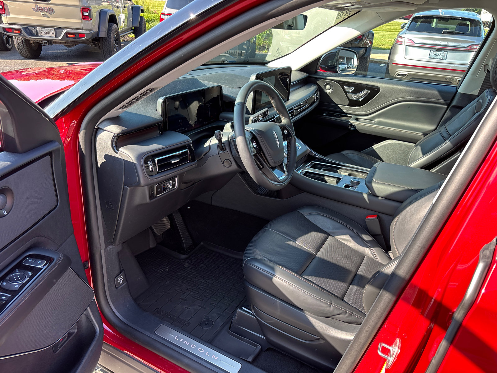 New 2025 Lincoln Aviator Reserve w/ Illumination Package image 26