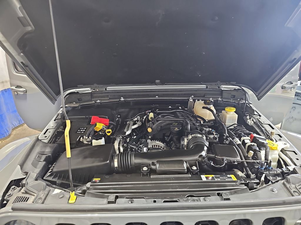 Certified 2022 Jeep Gladiator Overland image 30