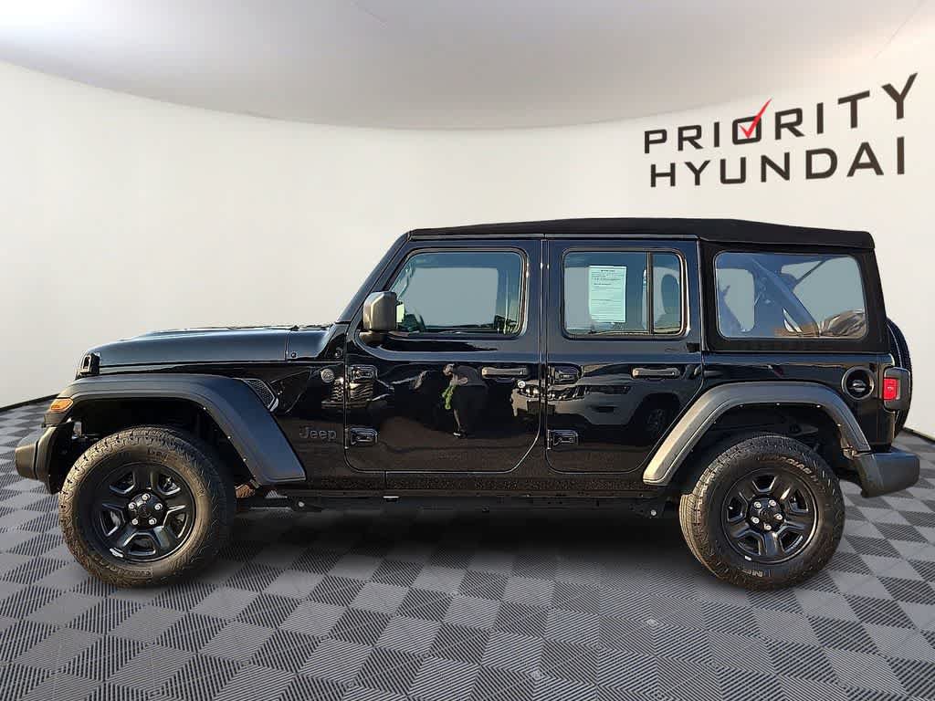 Used 2024 Jeep Wrangler Unlimited Sport AWD/4WD image 7