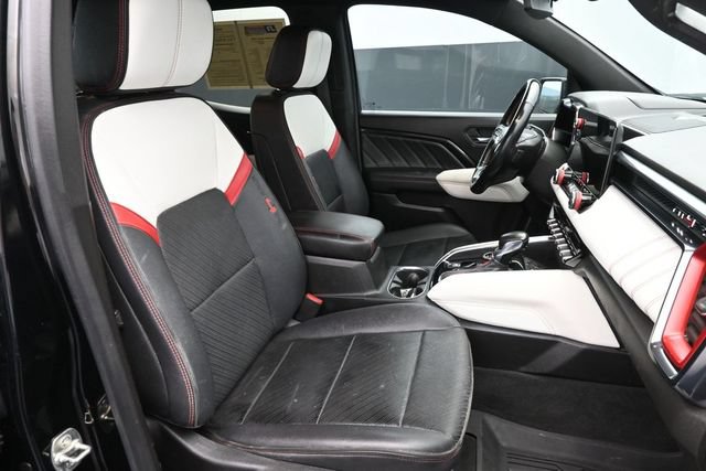 Used 2024 GMC Canyon AT4X AWD/4WD image 33