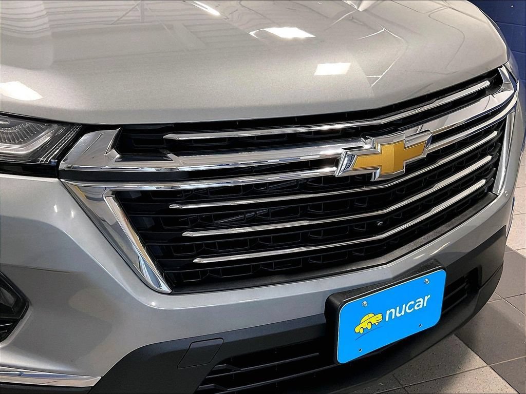 Used 2023 Chevrolet Traverse LT w/ Rear Camera Mirror Package AWD/4WD image 32