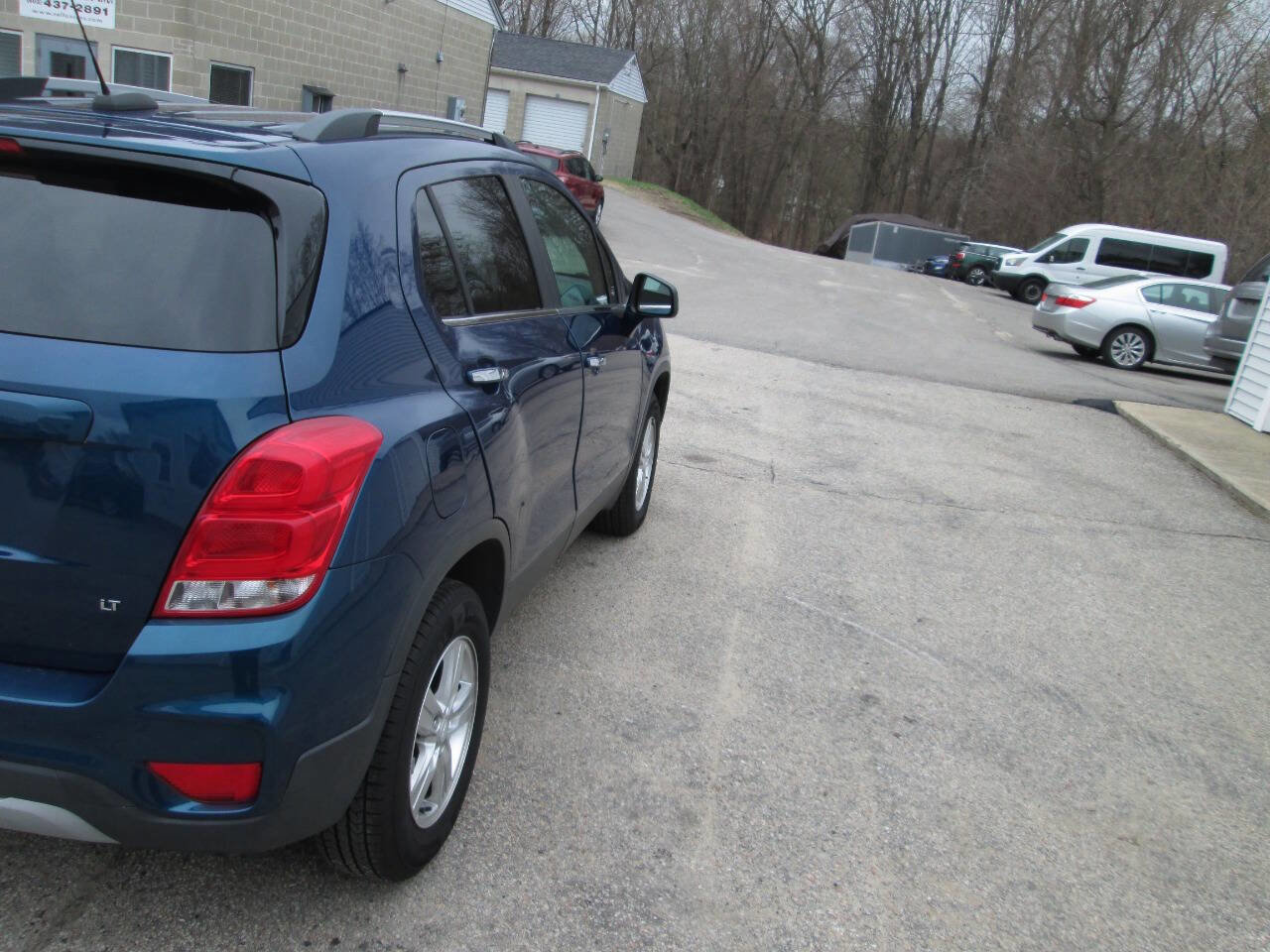 Used 2019 Chevrolet Trax LT w/ LT Convenience Package AWD/4WD image 10