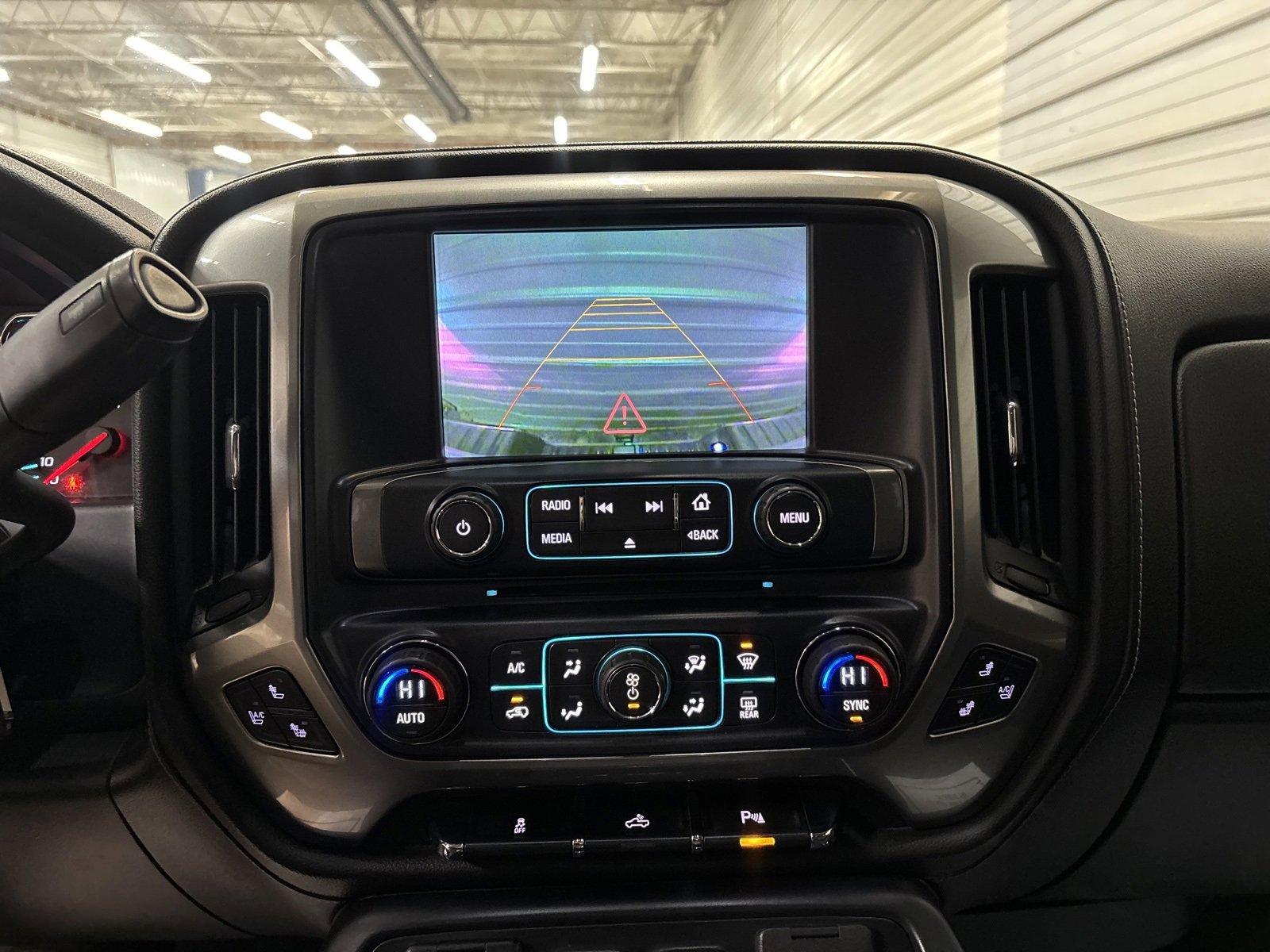 Used 2015 Chevrolet Silverado 2500 LTZ image 17