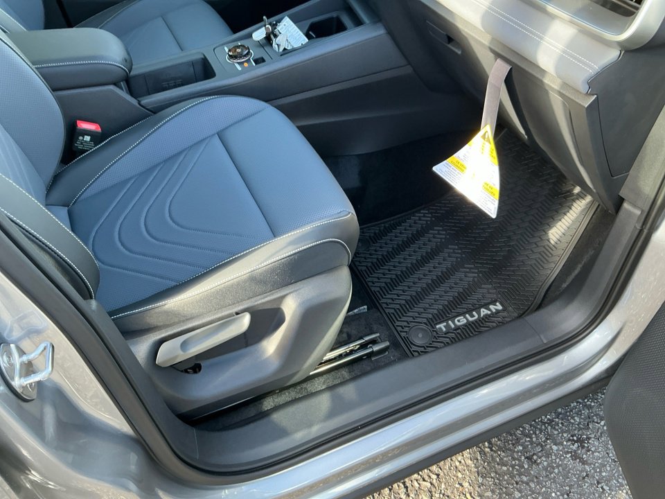 New 2026 Volkswagen Tiguan SE AWD/4WD image 27