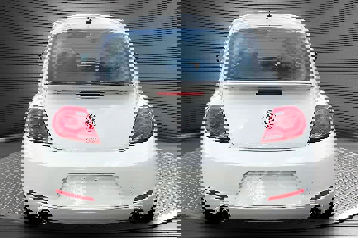 Used 2012 Volkswagen Beetle Turbo image 5