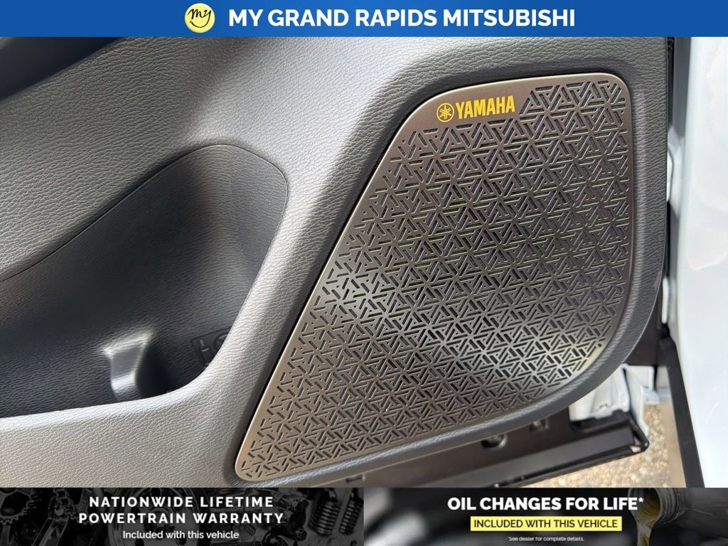 New 2026 Mitsubishi Outlander SEL image 12