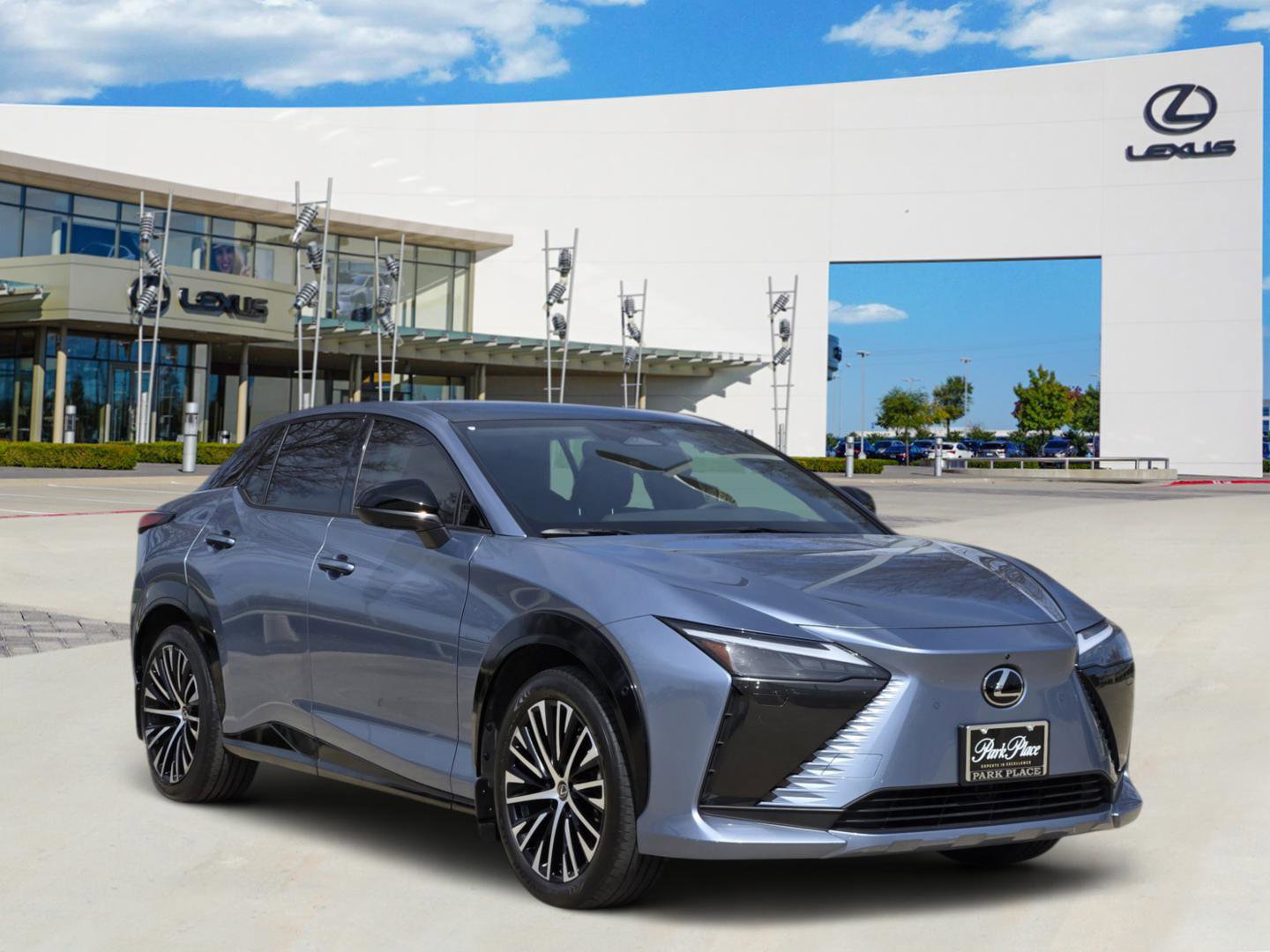 Used 2023 Lexus RZ 450e Premium w/ Technology Package image 2