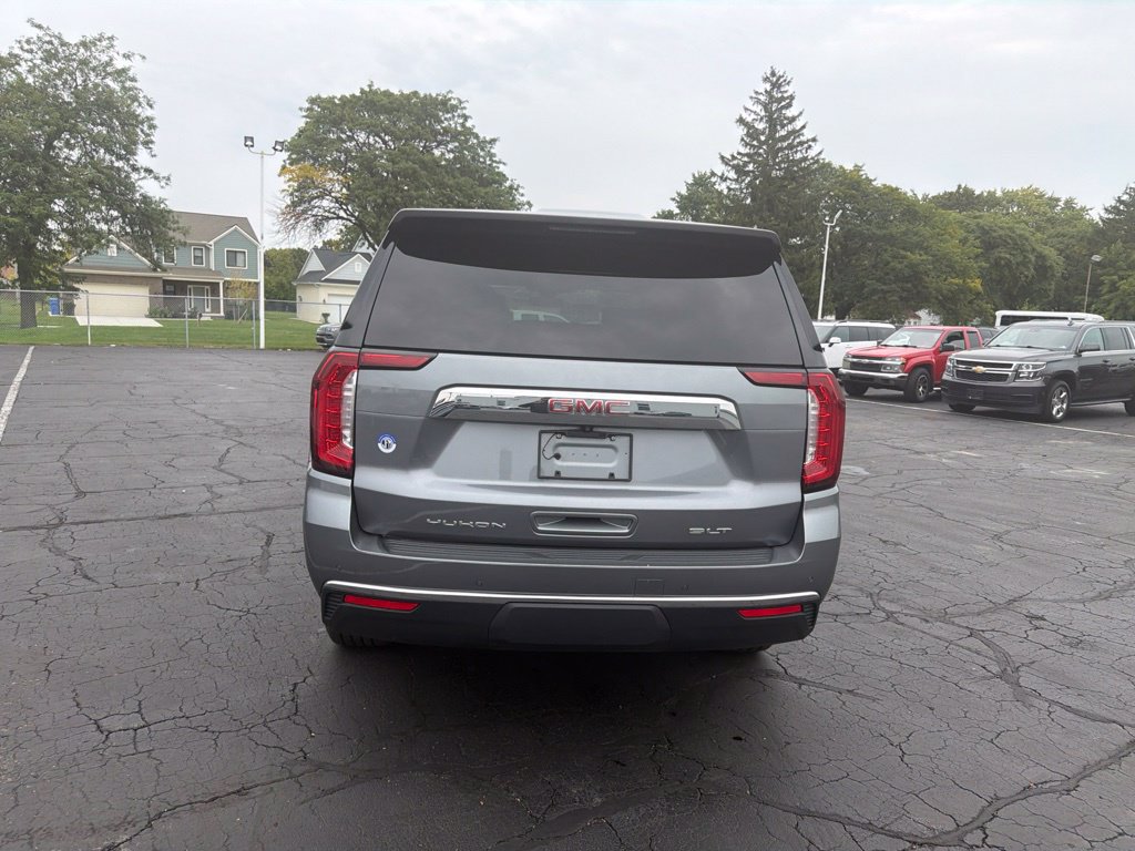 Used 2022 GMC Yukon SLT w/ SLT Premium Package AWD/4WD image 7