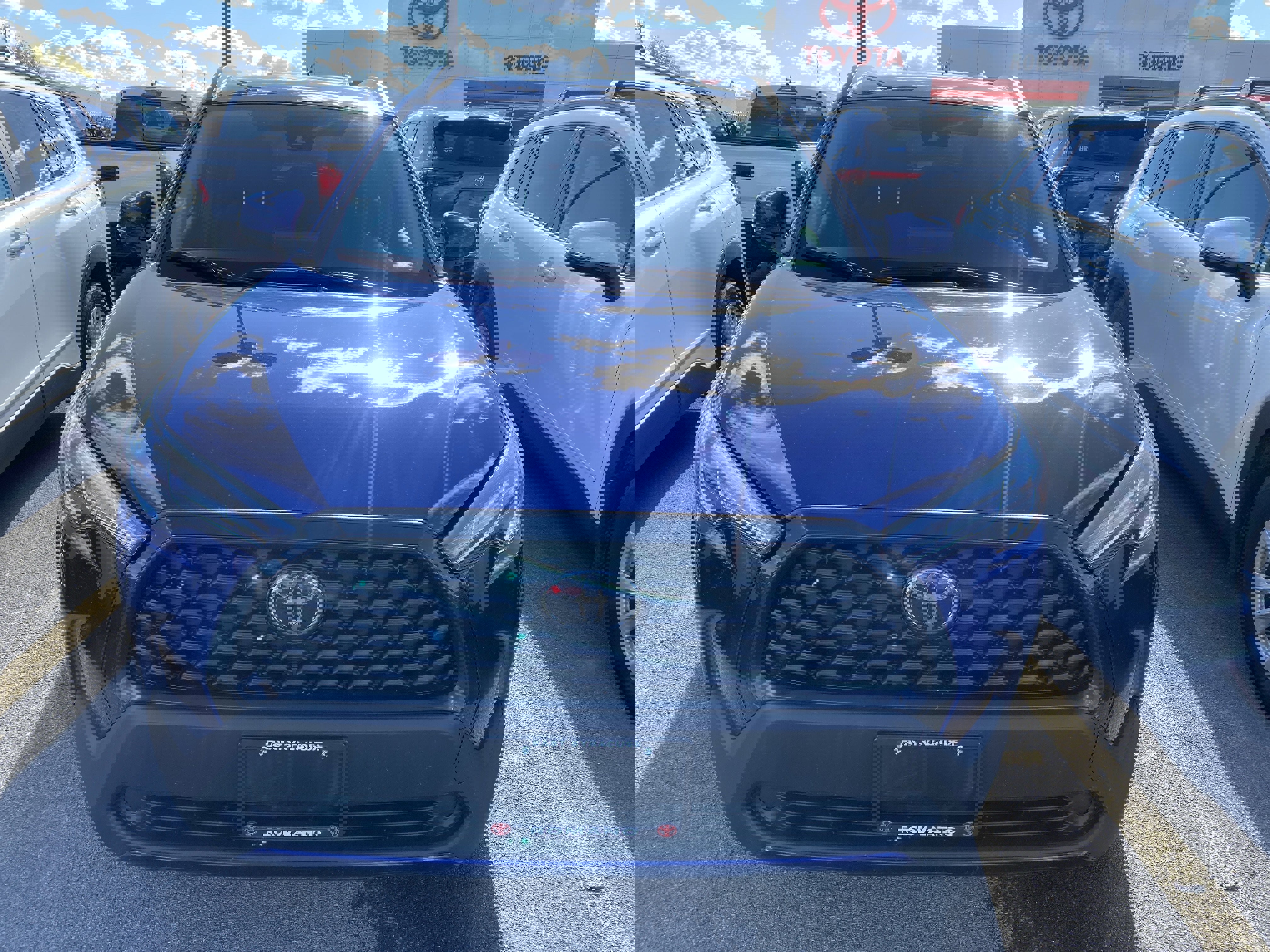 Used 2022 Toyota Corolla Cross LE image 3